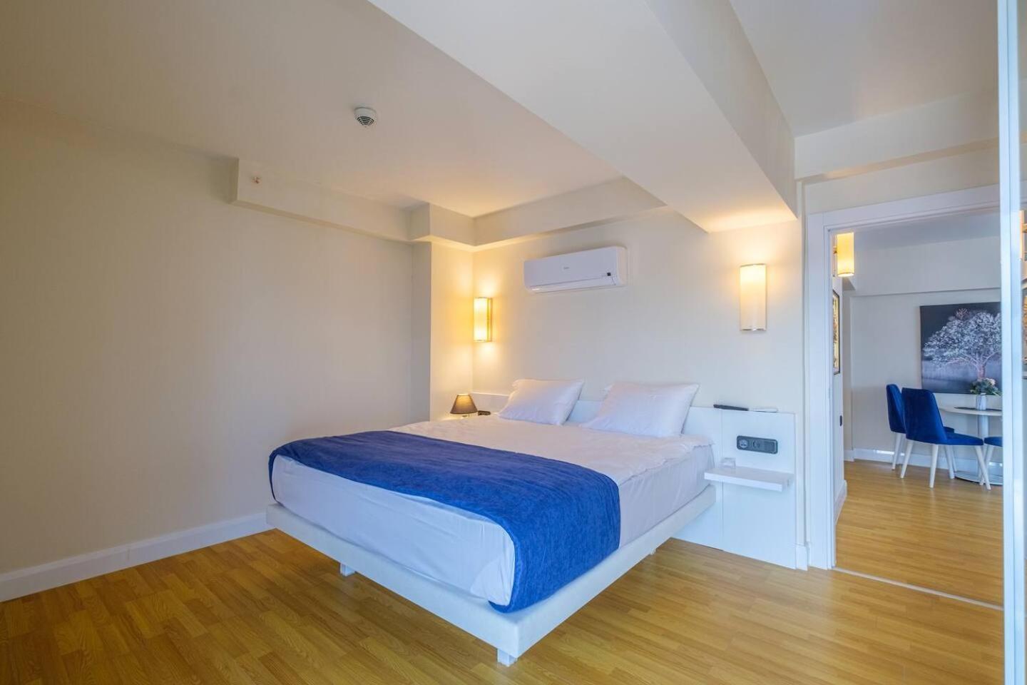 Luxury Orbi City Sea View Aparthotel Батуми Екстериор снимка